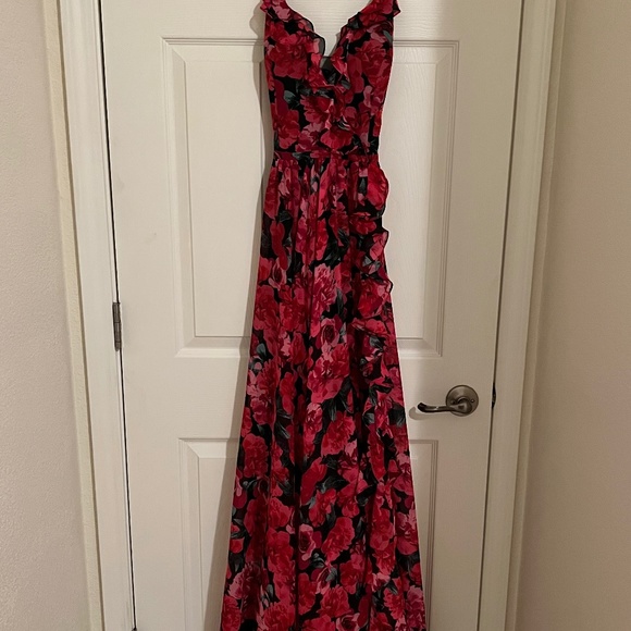 Betsy & Adam Dresses & Skirts - Long dress